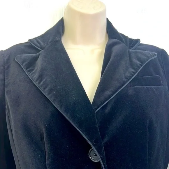 Ann Taylor - Black Velvet 2 Button and 2 Pocket Blazer Size 2 Petite